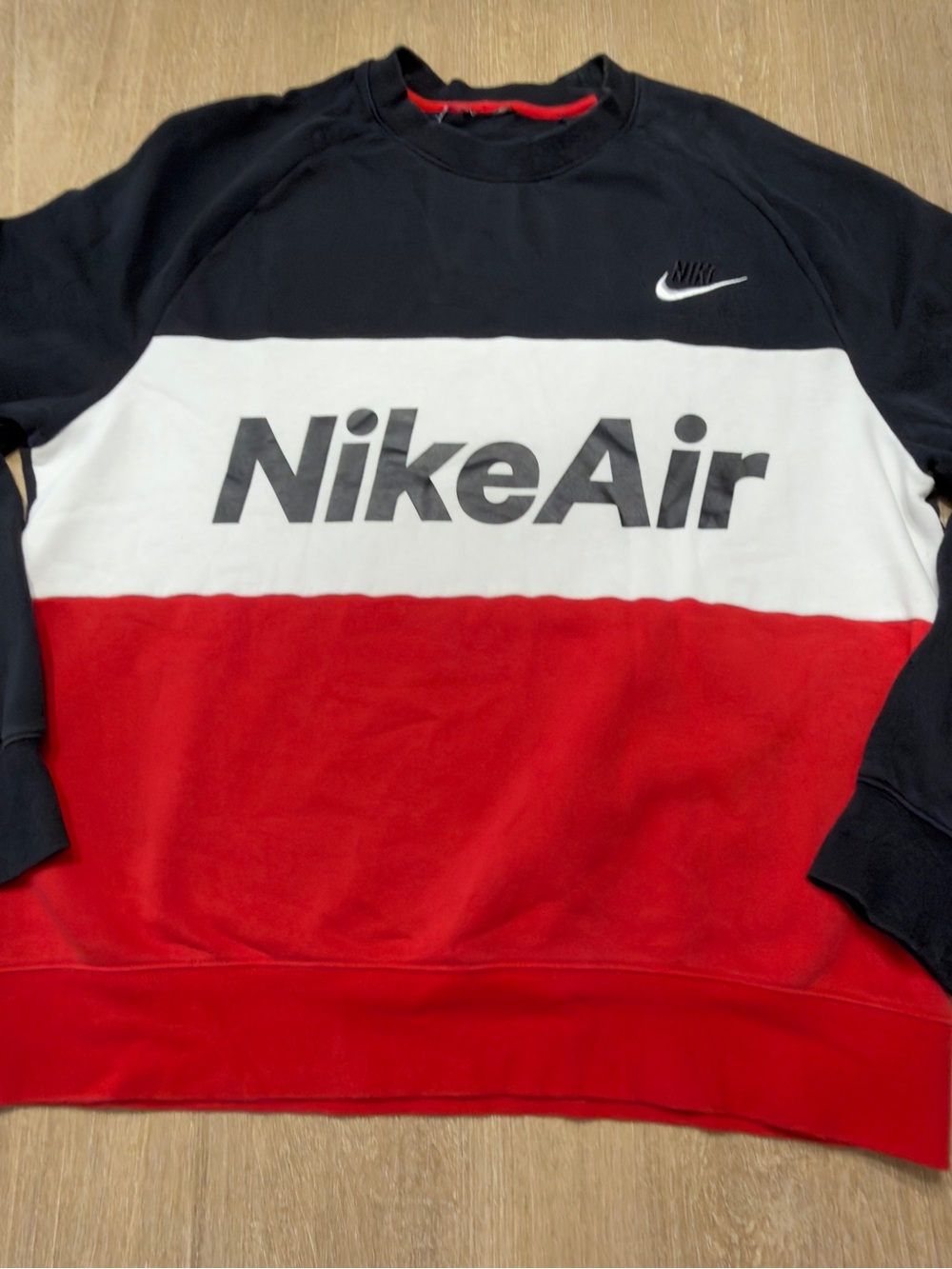 Nike Air Colorblock Crewneck Sweatshirt Men’s Medium Black Red White DB5040-011